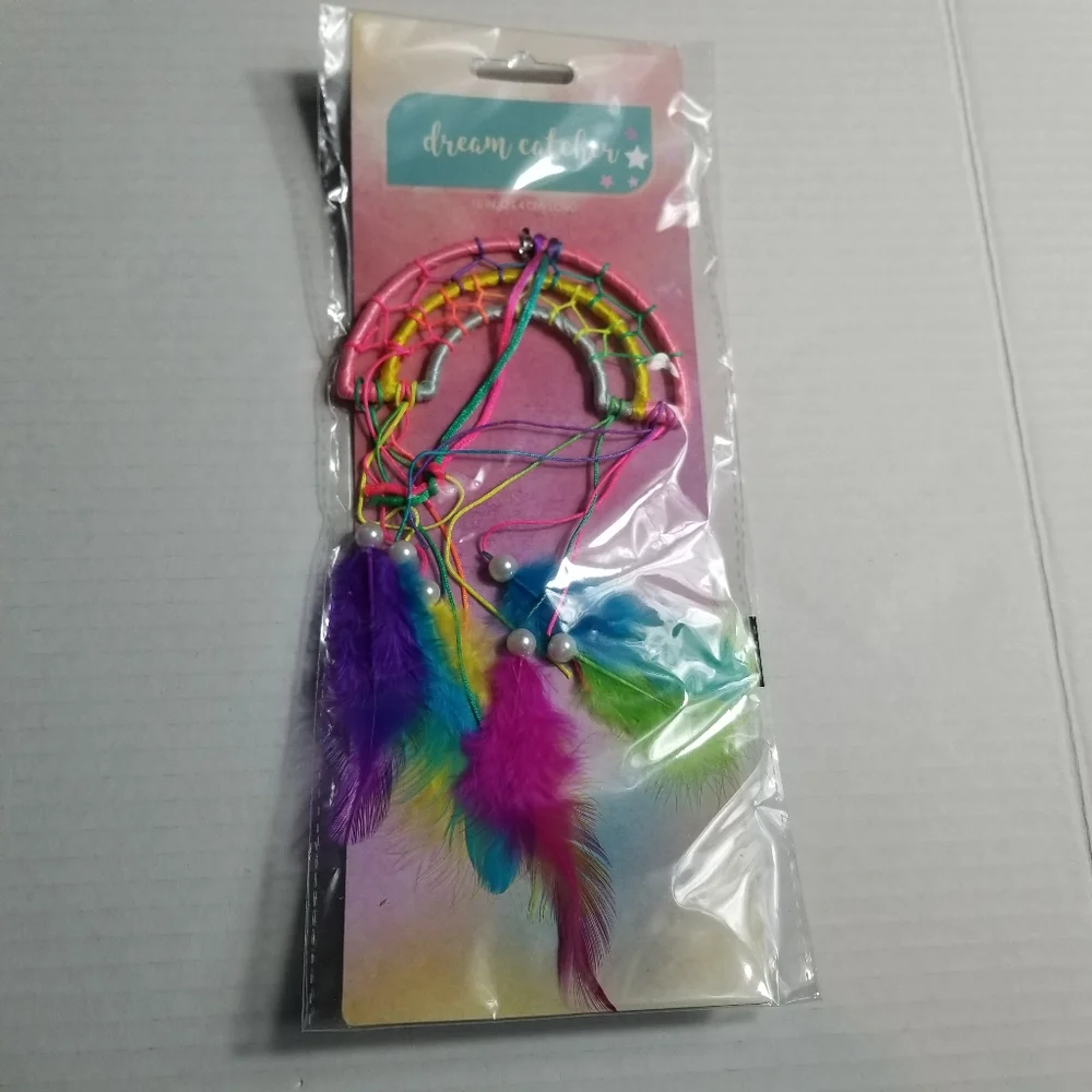 NWT DREAM CATCHER MULTICOLOR RAINBOW WITH FEATHERS